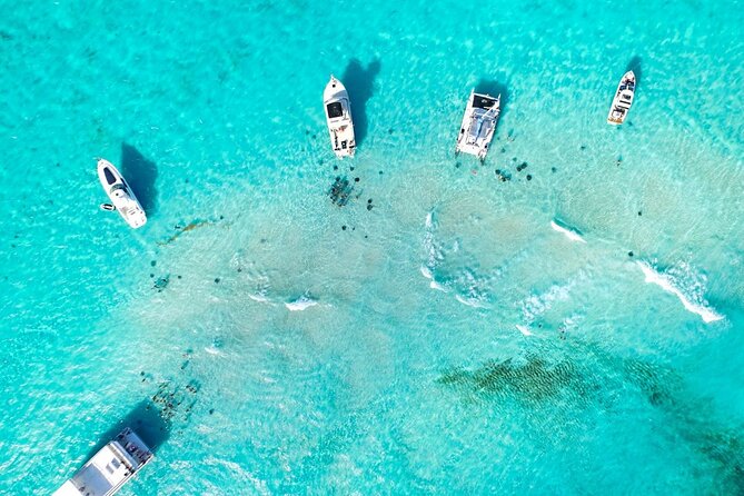 3-stop Adventure: Stingray City and snorkeling at Cayman Reefs - The boat ride and 3-hour-30-minute schedule