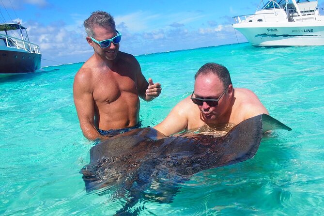 Acquarius Stingray City and Snorkel Tours - Coral Gardens: the best stop for active snorkeling