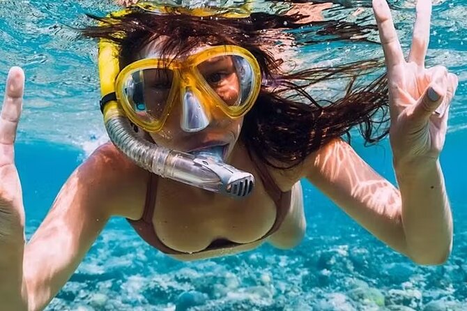 Cayman Ultimate Tour: Stingrays, Starfish Point and Crystal Caves - Who should book this outing?