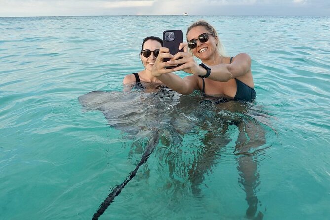 Grand Cayman Catamaran Tour to Stingray City and Rum Point - Who should book this experience