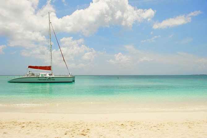 Grand Cayman Kittiwake and Reef Sail - A relaxed afternoon from Seven Mile Beach