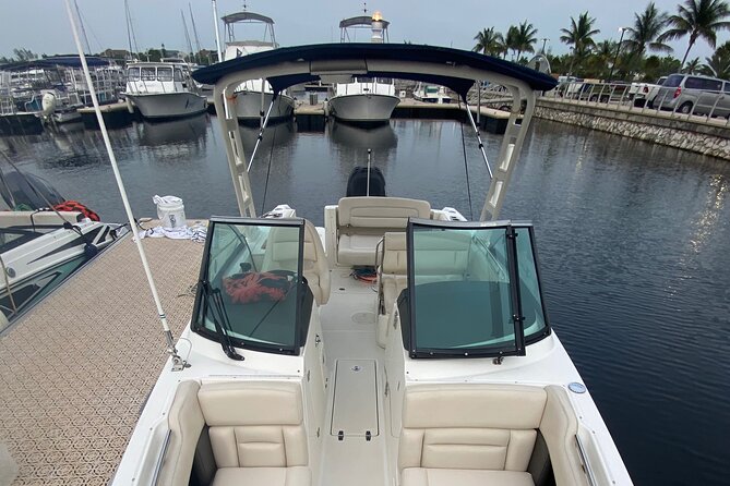 Private boat charter in Grand Cayman - Kaibo lunch, with one extra cost