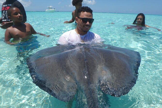Private Tour to Stingray City & Snorkeling at Coral Gardens - Coral Gardens and the Cayman barrier reef