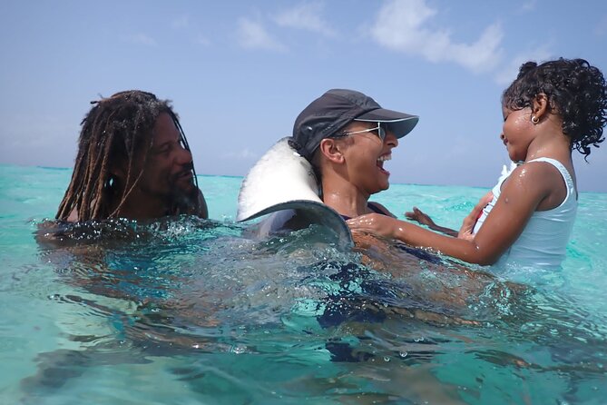 Private Tour to Stingray City & Snorkeling at Coral Gardens - Conch, mango salad, and a taste of Cayman