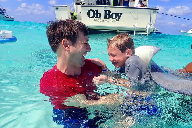 Stingray City and Snorkel Tour With Lunch - Why this Grand Cayman boat trip works so well