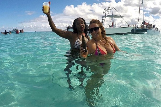 Stingray City Experience Plus Two Snorkeling spots Private Boat - Price, group size, and real value