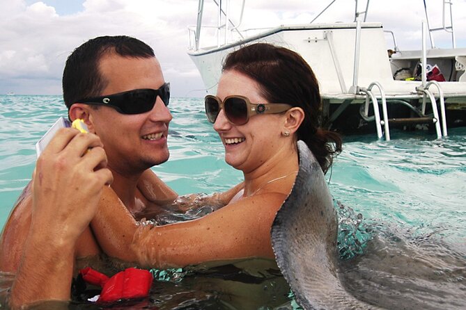 Stingray Sandbar, Snorkeling, and Starfish Point - The crew makes the difference